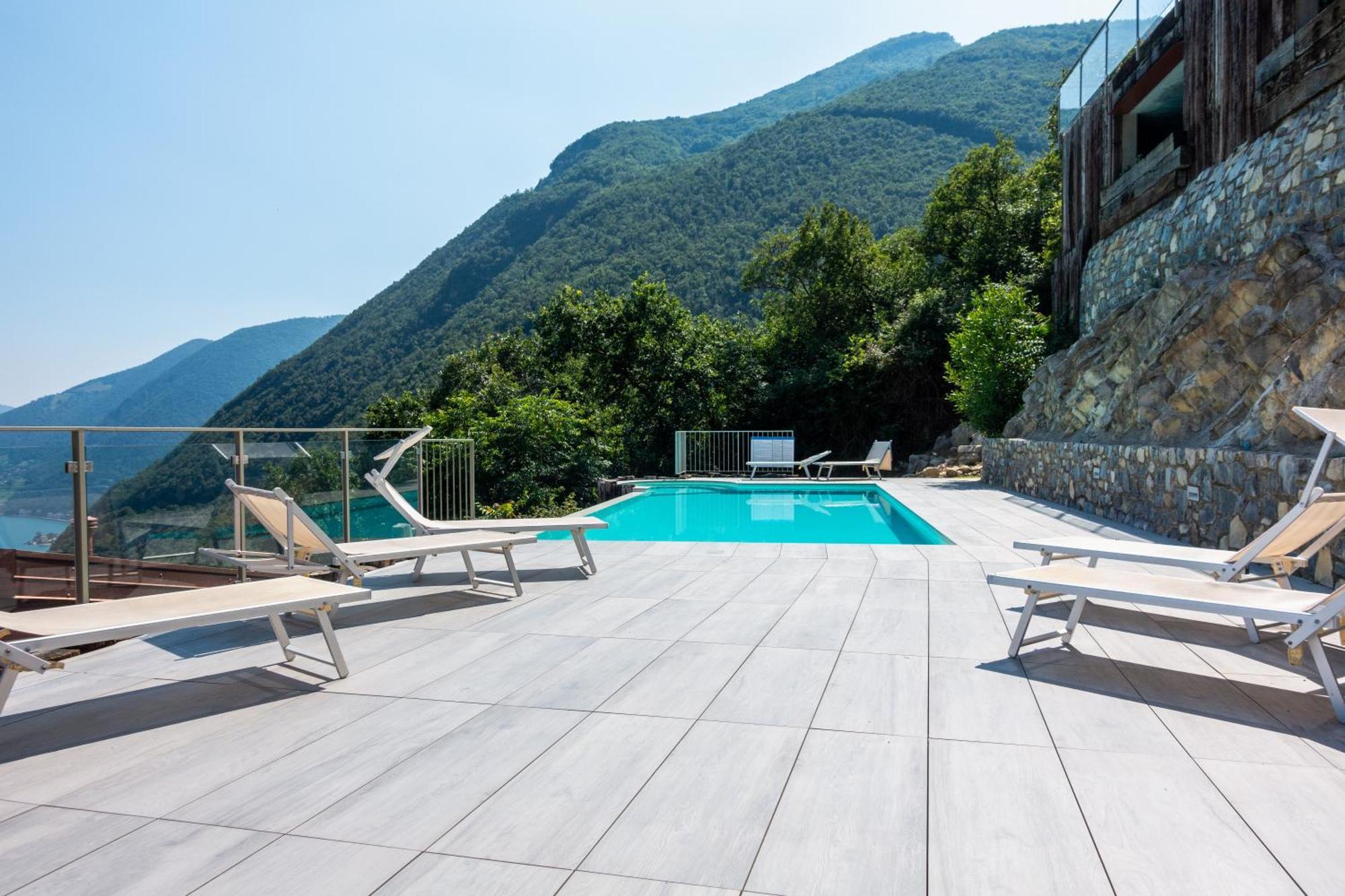 Mia Isola With Lake View, Garden And Swimming Pool Parzanica Экстерьер фото